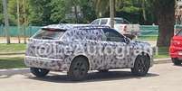 Novo Peugeot 2008 2024 flagrado em testes na Argentina  Foto: Martin D&iacute;az/Reprodu&ccedil;&atilde;o LeAutogram 