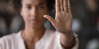 Seis mulheres denunciaram o líder de terreiro umbandista por crimes sexuais  Foto: istock/fizkes