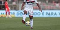 Foto: Rubens Chiri / saopaulofc.net - Legenda: O volante Luan n&atilde;o interessa &agrave; comiss&atilde;o t&eacute;cnica do S&atilde;o Paulo / Jogada10