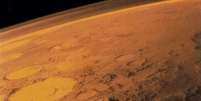 Estruturas poligonais que foram formadas há bilhões de anos foram descobertas no solo de Marte.  Foto: divulgação / nasa / Flipar