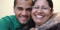 M&atilde;e de Daniel Alves ser&aacute; investigada na Justi&ccedil;a.  Foto: Reprodu&ccedil;&atilde;o, Instagram / Purepeople