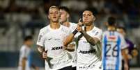  Foto: Rodrigo Gazzanel/Ag. Corinthians - Legenda: Garotada do Tim&atilde;o atropelou em seu primeiro jogo / Jogada10