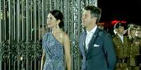 A princesa Mary e o príncipe herdeiro Frederik em Belo Horizonte, na chegada ao evento de gala  Foto: Reprodução/TV