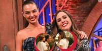 Passeio global! O encontro de Tatá Werneck e Isis Valverde com Clara e Rael é a série de fotos mais fofas que você vai ver hoje.  Foto: Reprodução/TV Globo/Agnews / Purepeople