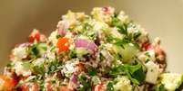 Aprenda a fazer a receita de salada mediterrânea  Foto: St. Marche/Divulgação / Boa Forma