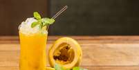 Suco de maracujá com limão e gengibre  Foto: Zekabala | Shutterstock / Portal EdiCase