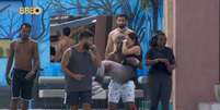 Isabelle passa mal no 'BBB 24'  Foto: Reprodução/ Globo / Mais Novela