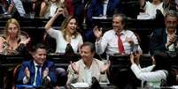 Texto foi aprovado com votos do partido de Milei e de deputados de centro-direita  Foto: DW / Deutsche Welle