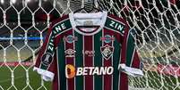 Fluminense jogará a Recopa com a camisa tricolor   Foto: Reprodução/Twitter Fluminense / Esporte News Mundo