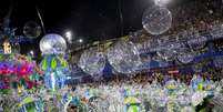 Com o enredo "Um delírio de Carnaval na Maceió de Rás Gonguila", Beija-Flor busca o 15º título no carnaval do Rio de Janeiro  Foto: Douglas Shineidr/Especial para o Terra