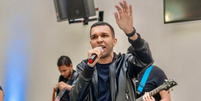 Salomão Vieira é um cantor gospel foragido no Paraguai pelo envolvimento com os ataques de 8 e janeiro   Foto: Reprodução/Redes Sociais 