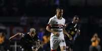 (  Foto: Rubens Chiri e Paulo Pinto/Saopaulofc.net / Esporte News Mundo