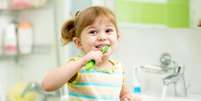 Os cuidados com os dentes devem começar na infância  Foto: Oksana Kuzmina | Shutterstock / Portal EdiCase