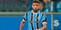 Lucas Uebel/Gremio FBPA - Legenda: Pepê busca se consolidar como titular no Grêmio, após 2023 recheado de lesões Foto: Jogada10