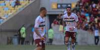 Renato Augusto defendeu trabalho de Fernando Diniz após derrota para o Flamengo   Foto: Lucas Merçon/Fluminense / Esporte News Mundo