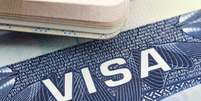 Tire todas as suas dúvidas sobre como tirar o visto para entrar nos Estados Unidos Foto: iStock/[ATUALIZADO 2024] Como tirar o visto americano: passo a passo / Viagem e Turismo