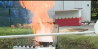 Misturar água com óleo quente é perigoso e pode provocar queimaduras graves  Foto: Reprodução/Globo