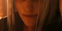 Sephiroth só se torna o grande vilão que todos conhecemos por causa do seu sadismo ao matar uma personagem tão querida (Imagem: Reprodução/Square Enix)  Foto: Canaltech
