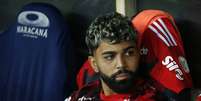 Gabigol no banco de reservas no clássico contra o Fluminense (Photo by Wagner Meier/Getty Images)  Foto: Esporte News Mundo