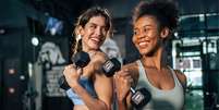 Entenda os benefícios dos exercícios físicos e por que começar hoje mesmo  Foto: Shutterstock / Alto Astral