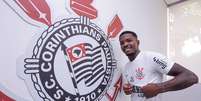 Corinthians anuncia a chegada do zagueiro Cac&aacute;, ex-Athletico.   Foto: Rodrigo Coca/Ag&ecirc;ncia Corinthians / Esporte News Mundo