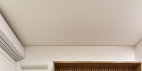 1. Pequenos detalhes fazem a diferença no décor do quarto de solteiro pequeno – Projeto: Rodrigo Baleeiro – Dbale Arquitetura | Foto: Sidney Doll  Foto: Viva Decora