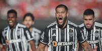  Foto: Pedro Souza/Atlético-MG - Legenda: Hulk comemorou um gol pela 100ª vez contra o América / Jogada10