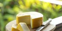 Entenda a diferença entre queijo minas e meia-cura  Foto: iStock