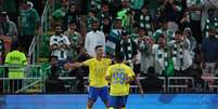Cristiano Ronaldo comemora o gol do Al-Nassr   Foto: Yasser Bakhsh/Getty Images / Esporte News Mundo
