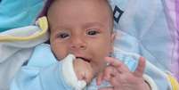 Uma foto do bebê Jamal al-Kaferna logo após o nascimento, em agosto de 2023  Foto: Arquivo pessoal / BBC News Brasil