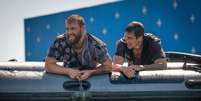 Conor McGregor e Jake Gyllenhaal no set de Matador de Aluguel (Imagem: Divulgação/Prime Video)  Foto: Canaltech