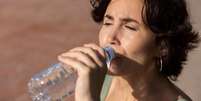 Saiba mais sobre a hidratação adequada durante os dias quentes |  Foto: freepik/Freepik / Boa Forma