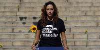 Monica Benicio, vi&uacute;va de Marielle Franco, durante ato no RJ exigindo esclarecimento do caso  Foto: EPA-EFE-SHUTTERSTOCK / BBC News Brasil