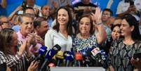 María Corina Machado e Corina Yoris, lideranças da oposição da Venezuela, denunciam bloqueio para inscrever candidata às eleições  Foto: Reprodução / Instagram / Perfil Brasil