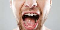 Cientistas querem diagnosticar o câncer de boca, de forma precoce, com um novo tipo de pirulito (Imagem: Drobotdean/Freepik)  Foto: Canaltech