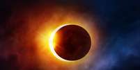 Simpatias podem ser feitas durante o eclipse solar para canalizar as energias do fenômeno Foto: Vibe Images | Shutterstock / Portal EdiCase