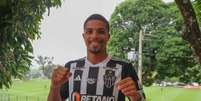  Foto: Pedro Souza/CAM - Legenda: Robert assinou contrato de empréstimo com opção de compra / Jogada10