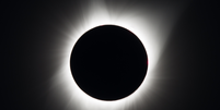 Eclipses solares totais revelam a coroa solar ao redor da sombra da lua (Imagem: Reprodução/NASA/Aubrey Gemignani) Foto: Canaltech