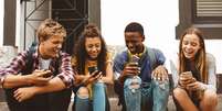 O cyberbullying pode causar danos graves à saúde emocional e mental dos adolescentes  Foto: Jacob Lund | Shutterstock / Portal EdiCase