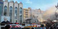 Consulado iraniano em Damasco, na Síria, é destruído em suposto ataque aéreo israelense  Foto: Firas Makdesi/Reuters