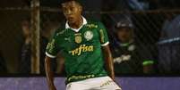  Foto: Cesar Greco/Palmeiras - Legenda: Vanderlan deve ser titular contra o San Lorenzo no lugar de Piquerez / Jogada10