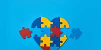 Crianças com autismo podem apresentar sinais nos primeiros anos de vida  Foto: vetre | Shutterstock / Portal EdiCase