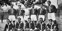 Time do Vasco campeão carioca em 1923 ficou conhecido como Camisas Negras  Foto: Arquivo CRVG