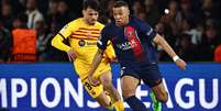 Mbappé passou em branco na derrota do PSG para o Barcelona, em Paris  Foto: Getty Images