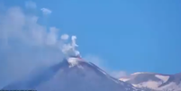 Vulcão Etna expelindo anéis de fumaça  Foto: Reprodução/Redes Sociais