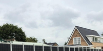 Painéis solares também podem ser usados como opção de cerca solar Foto:
