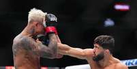 Charles do Bronx foi derrotado por Arman Tsaruykan Foto: Divulgação/Instagram Oficial UFC / Esporte News Mundo