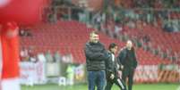  Foto: Ricardo Duarte / Internacional - Legenda: Eduardo Coudet vive momento de pressão no Internacional / Jogada10