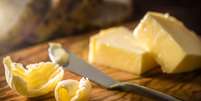 Faca com manteiga ou margarina Foto: Getty Images / BBC News Brasil