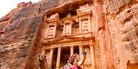 O Tesouro é um dos destaques imperdíveis de Petra  Foto: travelwild | Shutterstock / Portal EdiCase